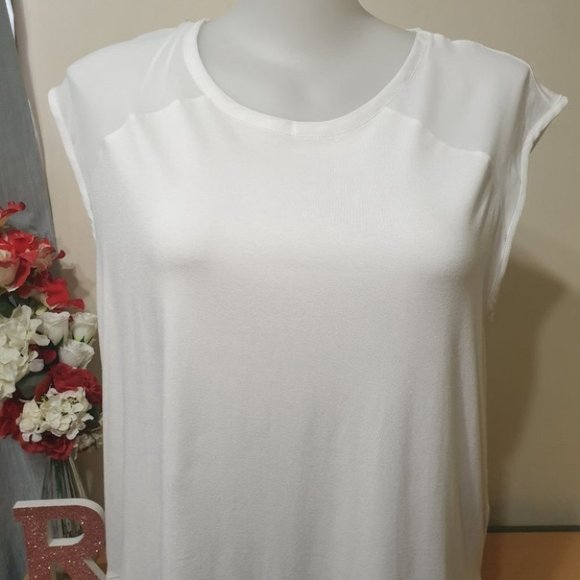 BASQUE AU-20 White Sleeveless Blouse Top Round Neck NWOT - Picture 5 of 11